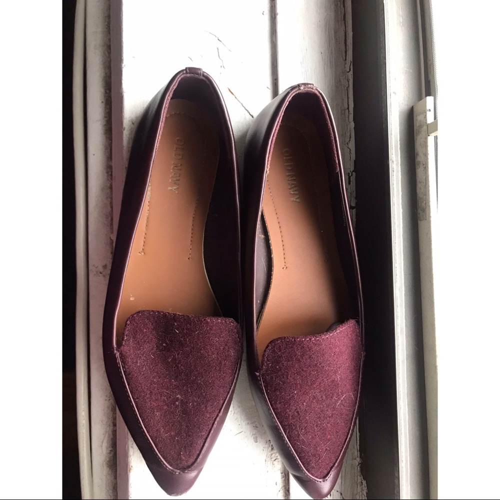 Maroon pointed old navy flats